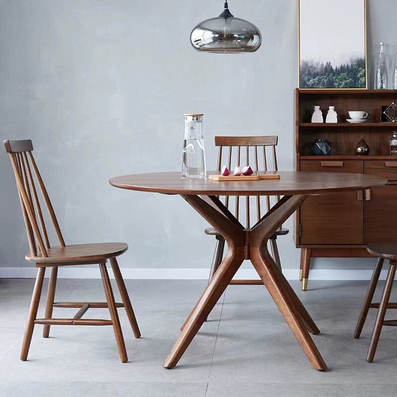Solid Wood Wishbone Round Dining Table