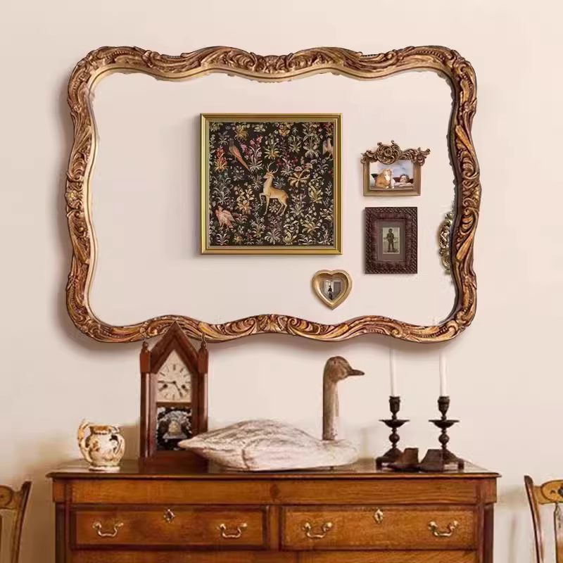 Retro Wall-mounted Mirror