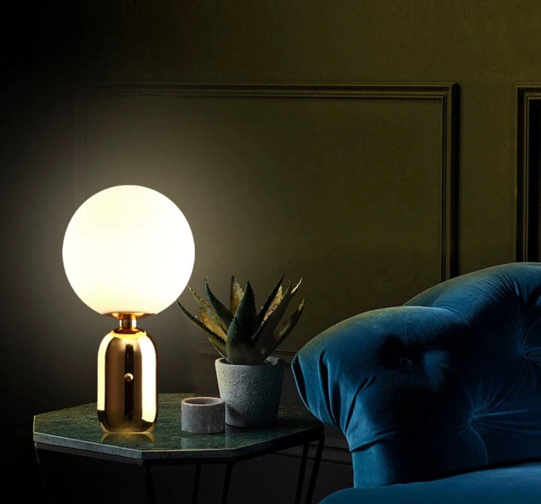 AUSI Table Lamp