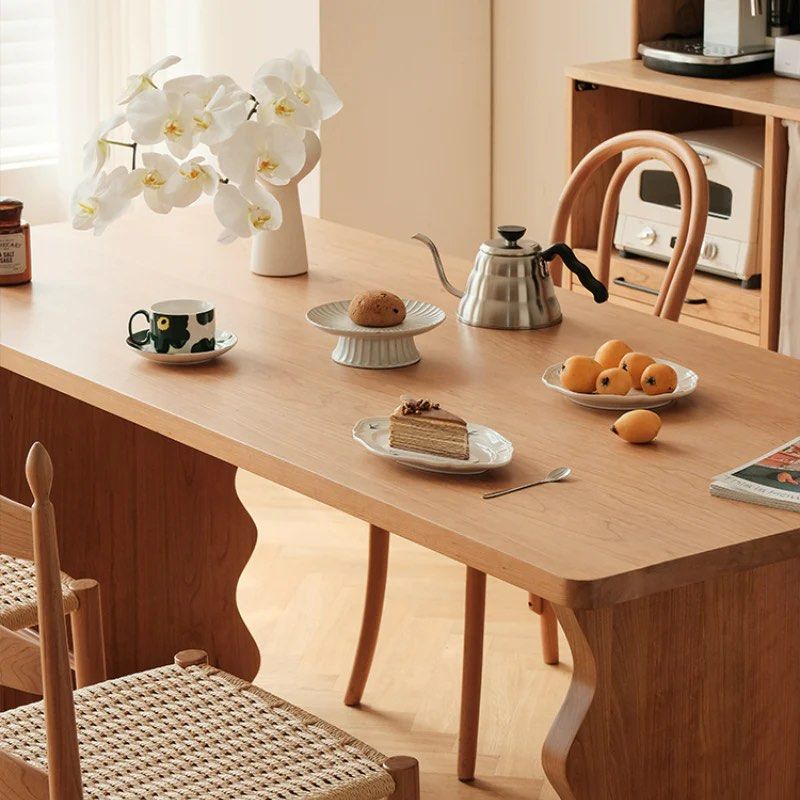 Wavy Base Dining Table