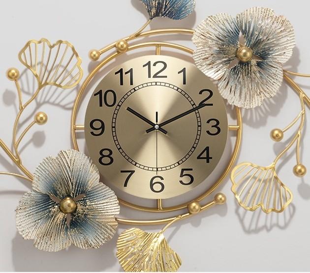 Wall Decor / Metal Art / Clock