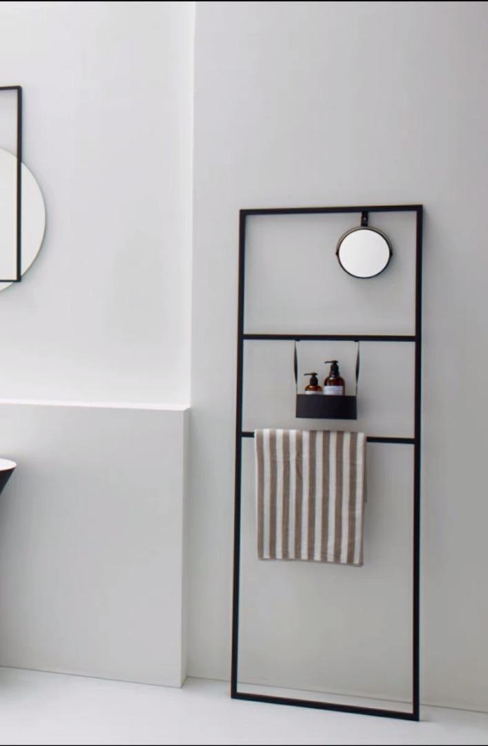 Freestanding Towel Bar With Mini Mirror