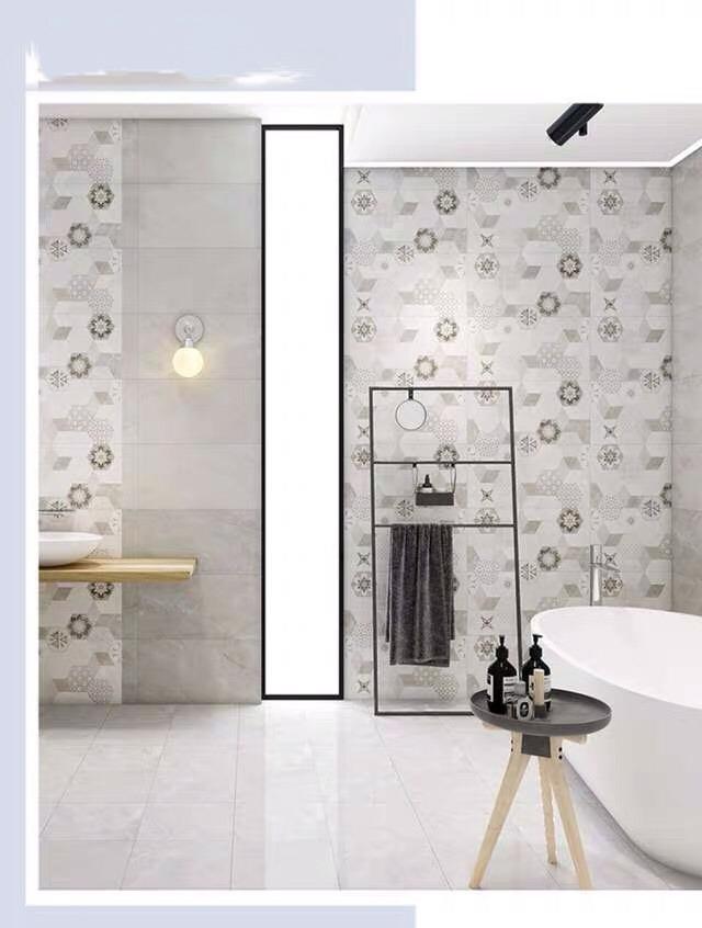 Freestanding Towel Bar With Mini Mirror