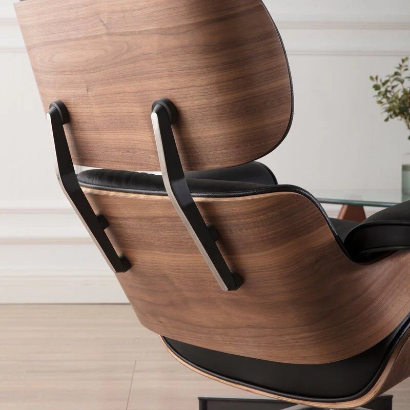 Leather Lounge Chair With Ottoman