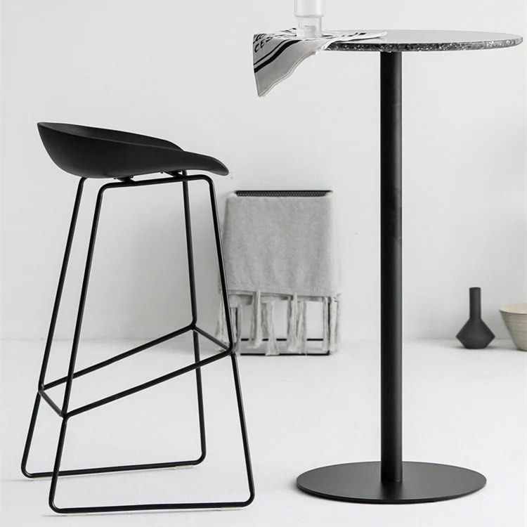 Minimalist Bar Stool (set of 2)