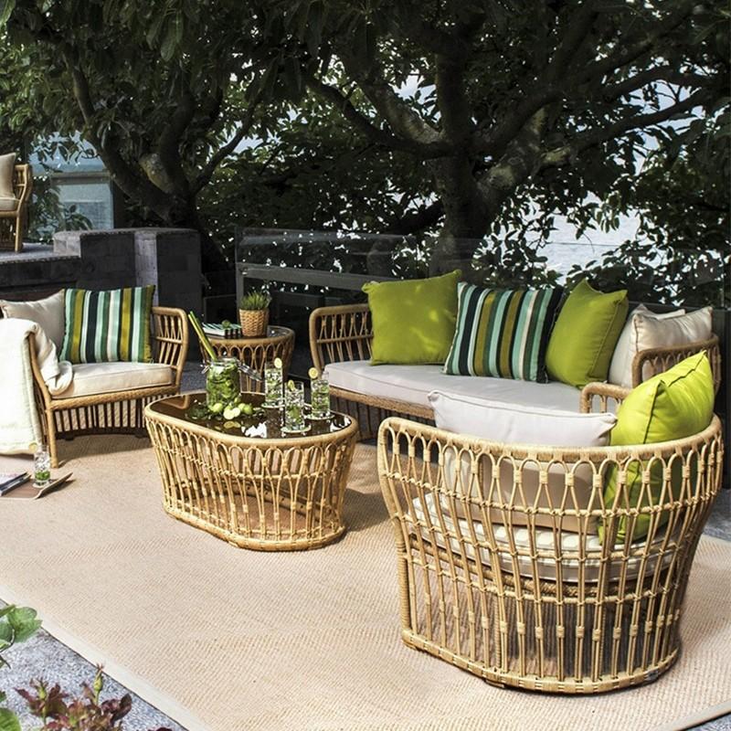 Outdoor Rattan Chair and Table