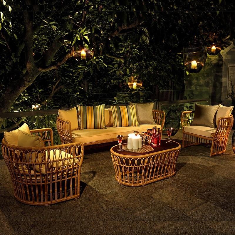 Outdoor Rattan Chair and Table