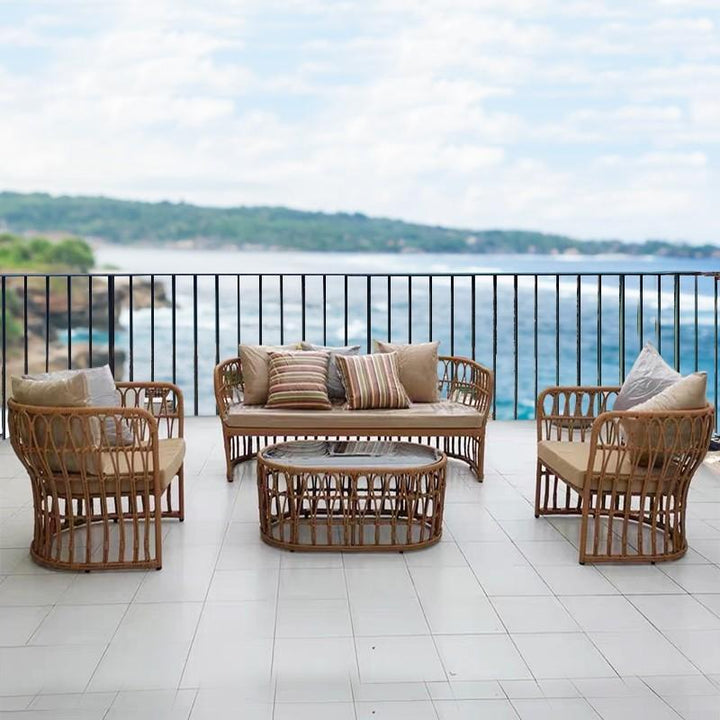 Outdoor Rattan Chair and Table