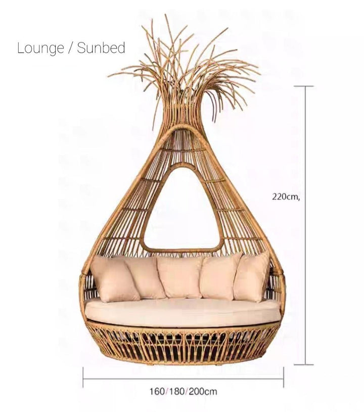 Outdoor Rattan Chair and Table