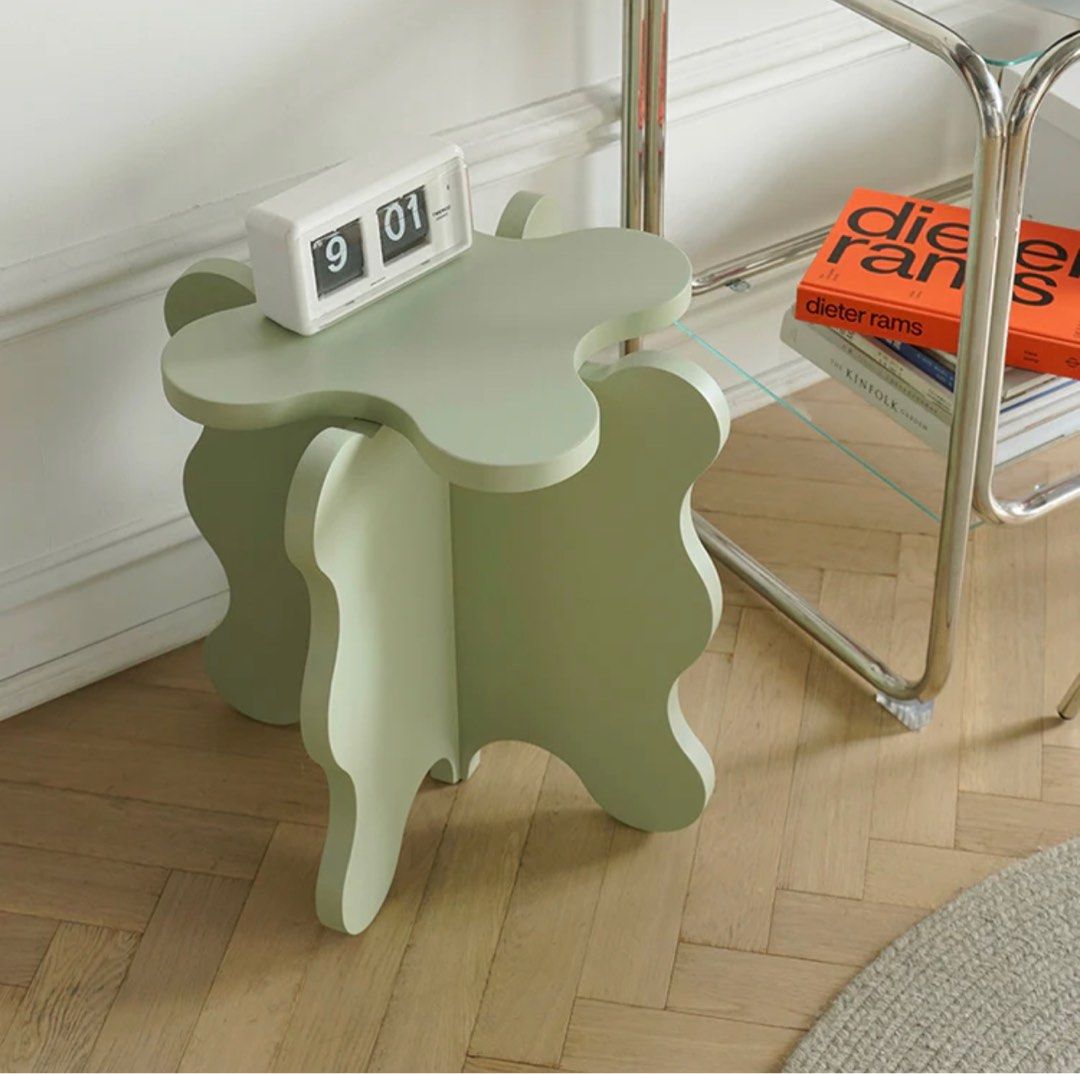 Petal Sidetable